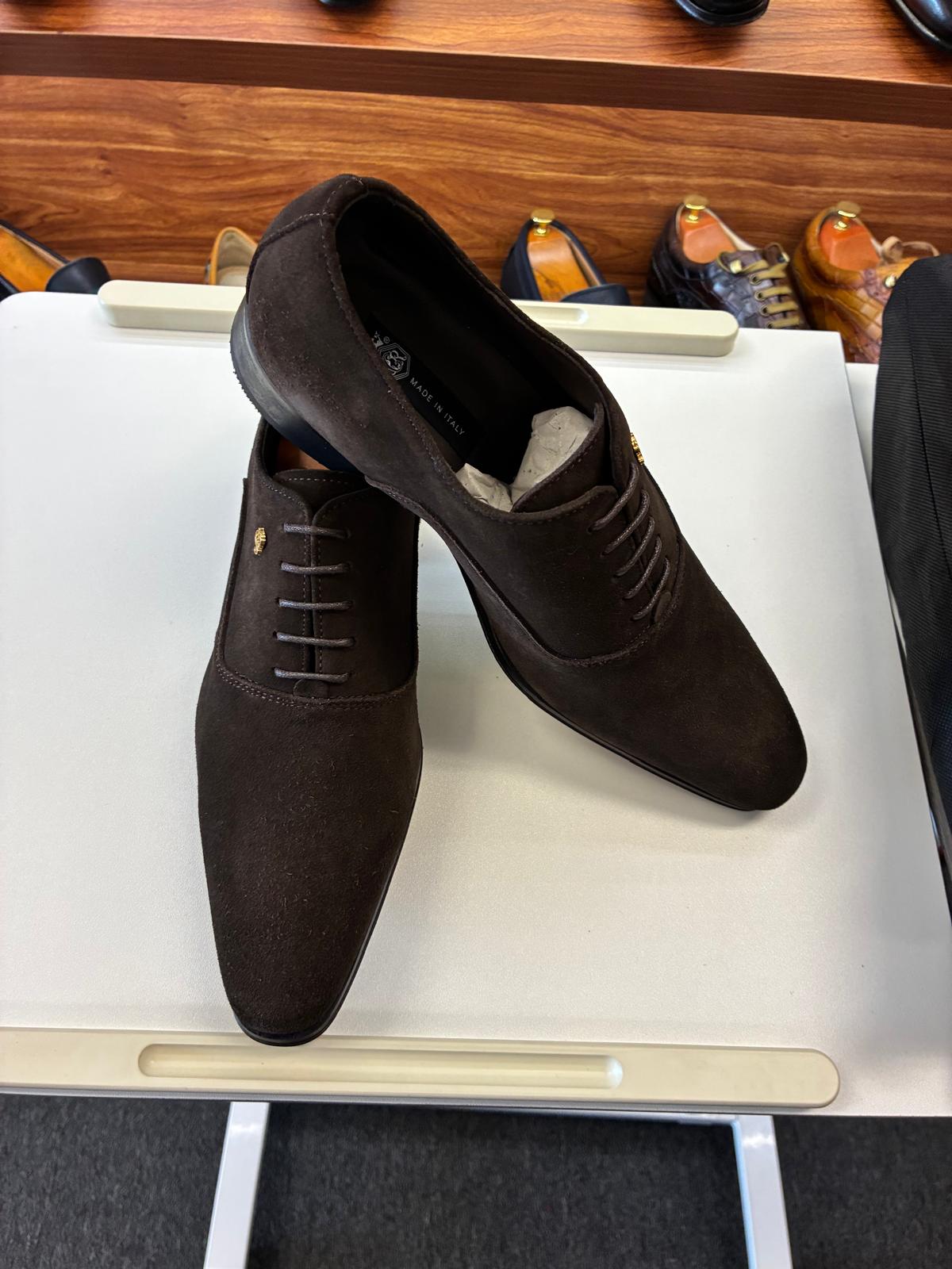 The Heritage Crest Suede Oxford - Image 2