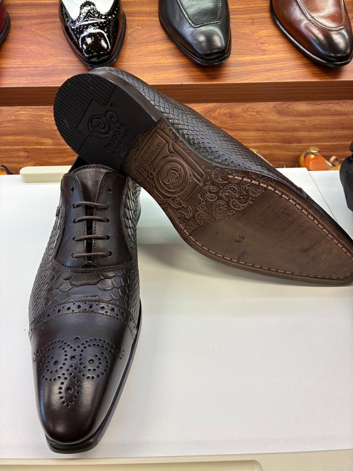 The Regency Medallion Oxford - Image 7