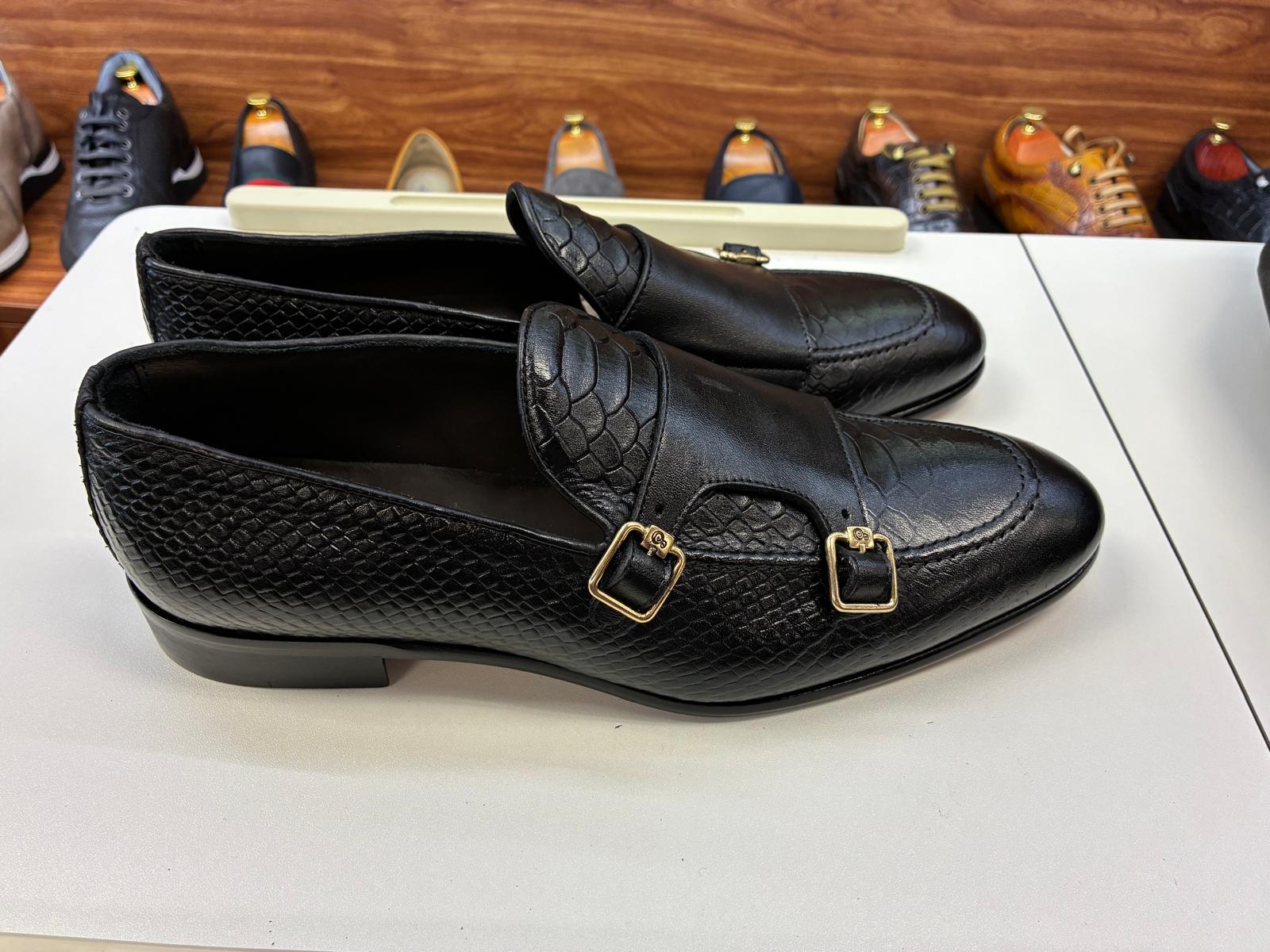 The Midnight Scale Double Monk - Image 3