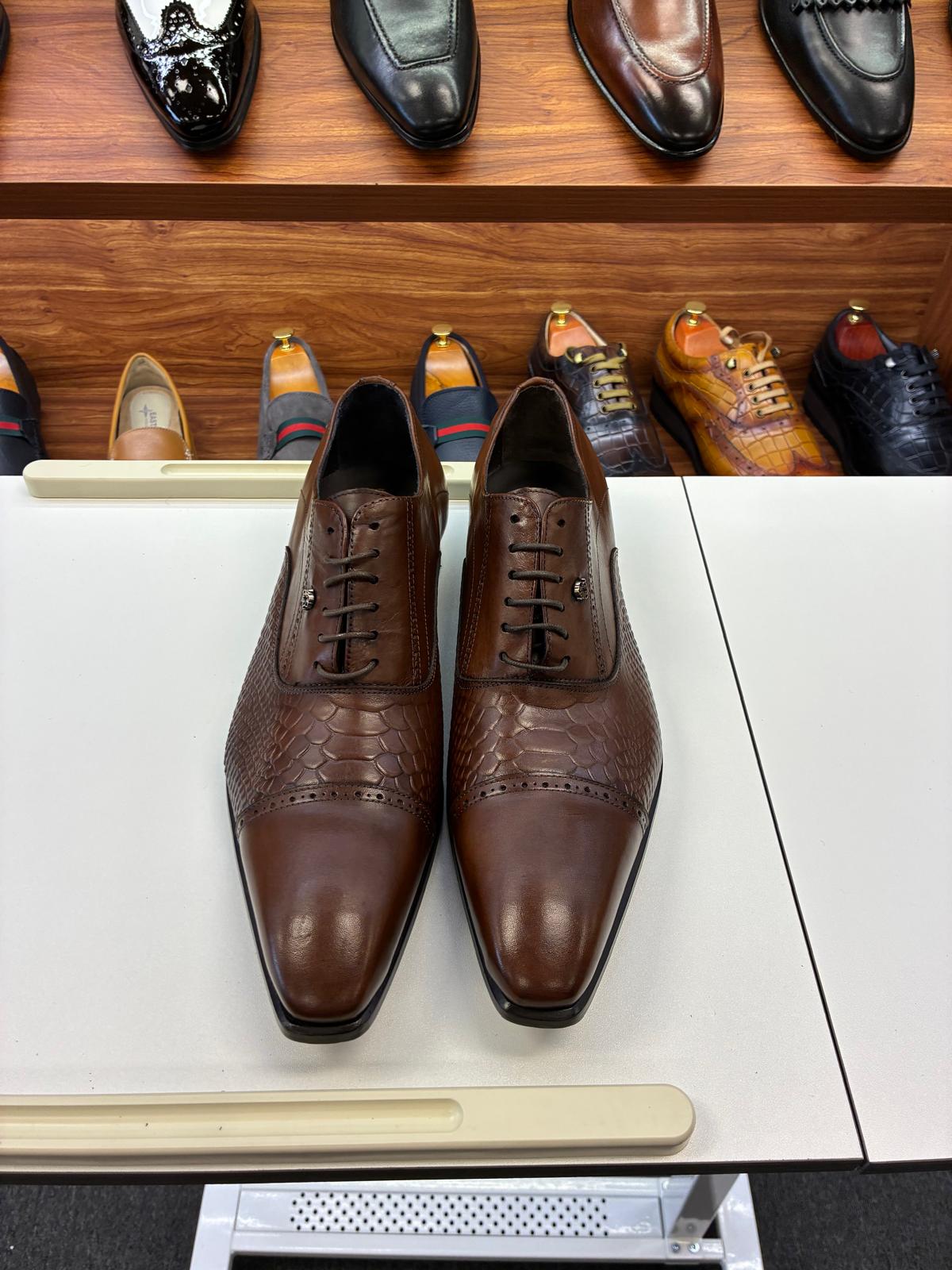 Andrea Nobile – Croc-Embossed Cap-Toe Formal Shoes