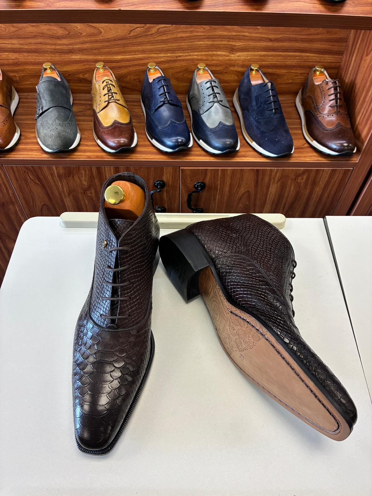 The Imperial Espresso Scale Boot - Image 3