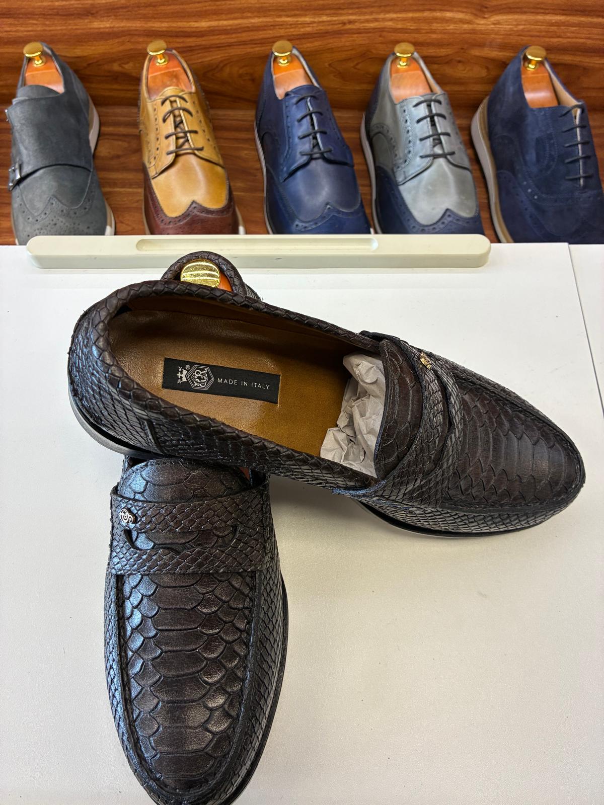 Signature Amber Textured Dress Shoe