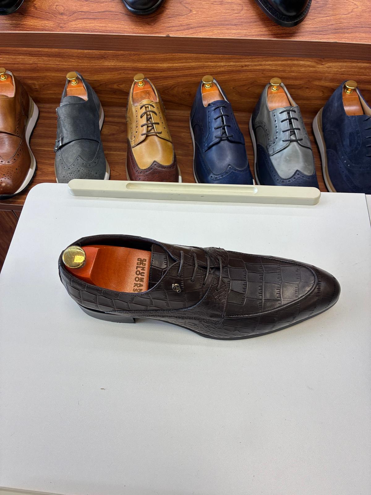 The Sovereign Engraved-Sole Derby - Image 3