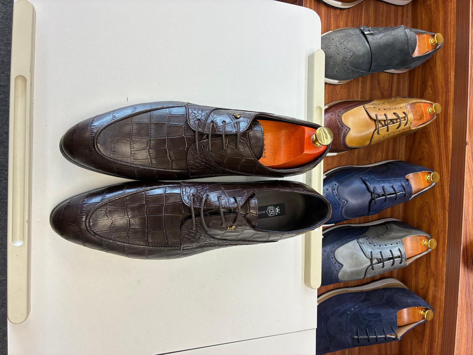 The Sovereign Engraved-Sole Derby - Image 2