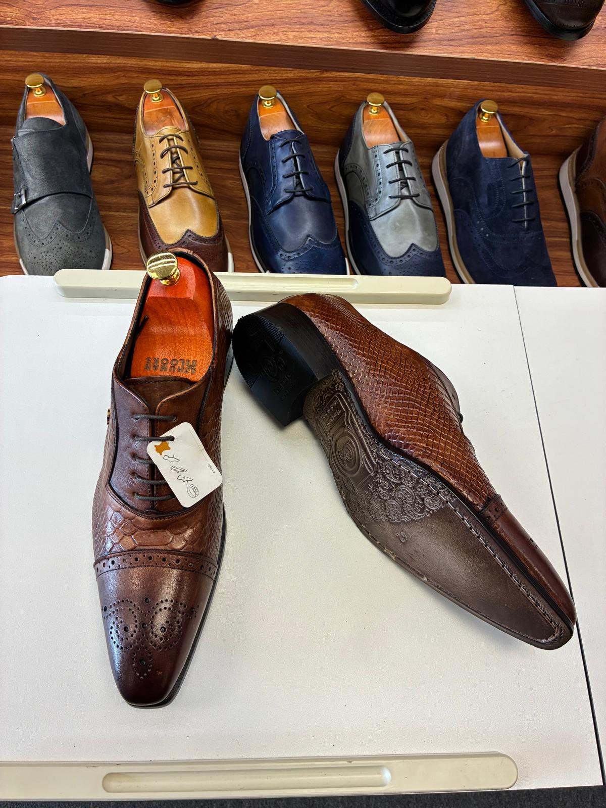 The Glooks Artisan Medallion Oxford